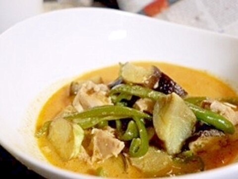 タイカレー 鶏肉と野菜